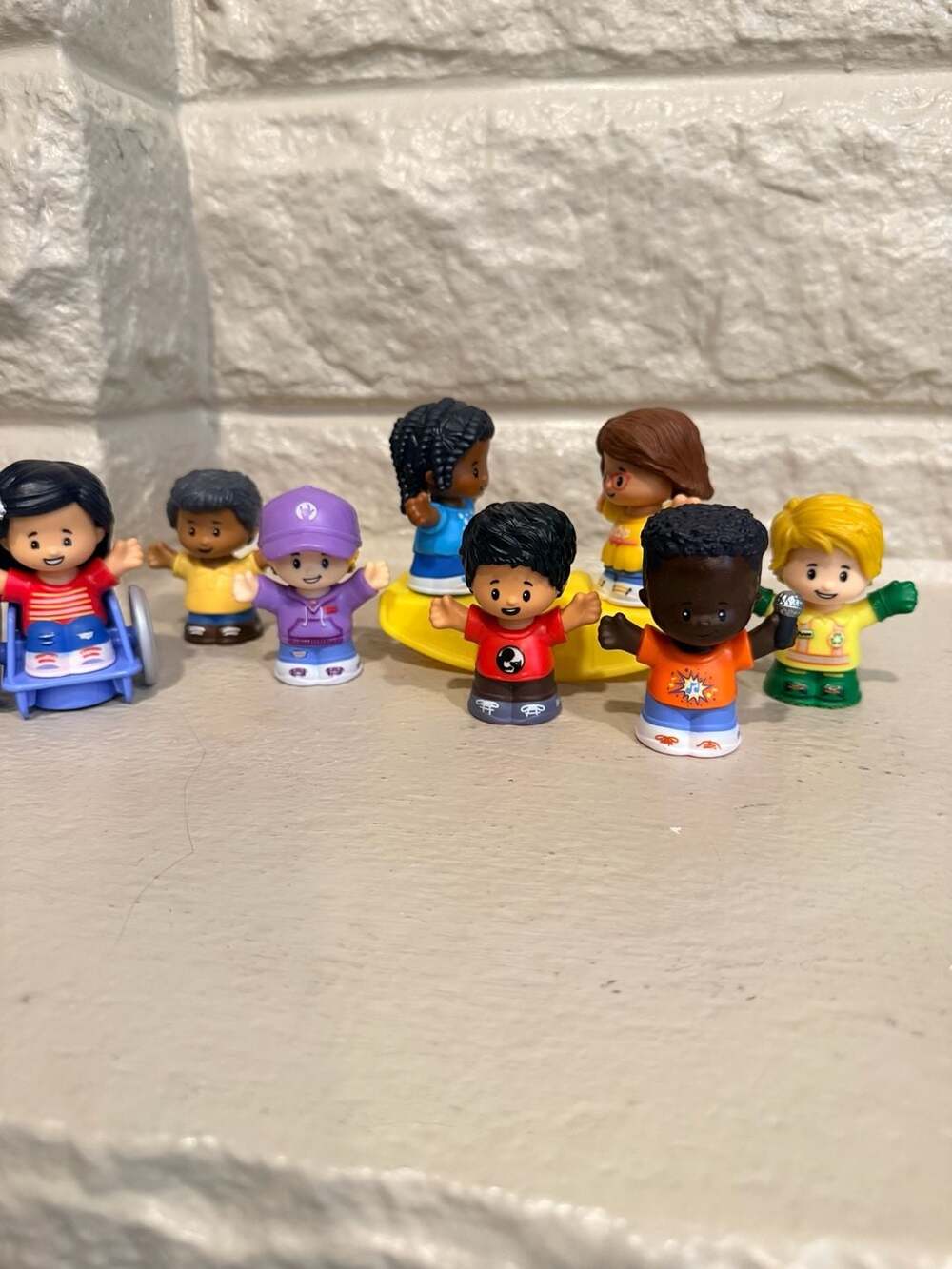 Fisher-Price Little People Assorted Figure Lot (8 Figures)